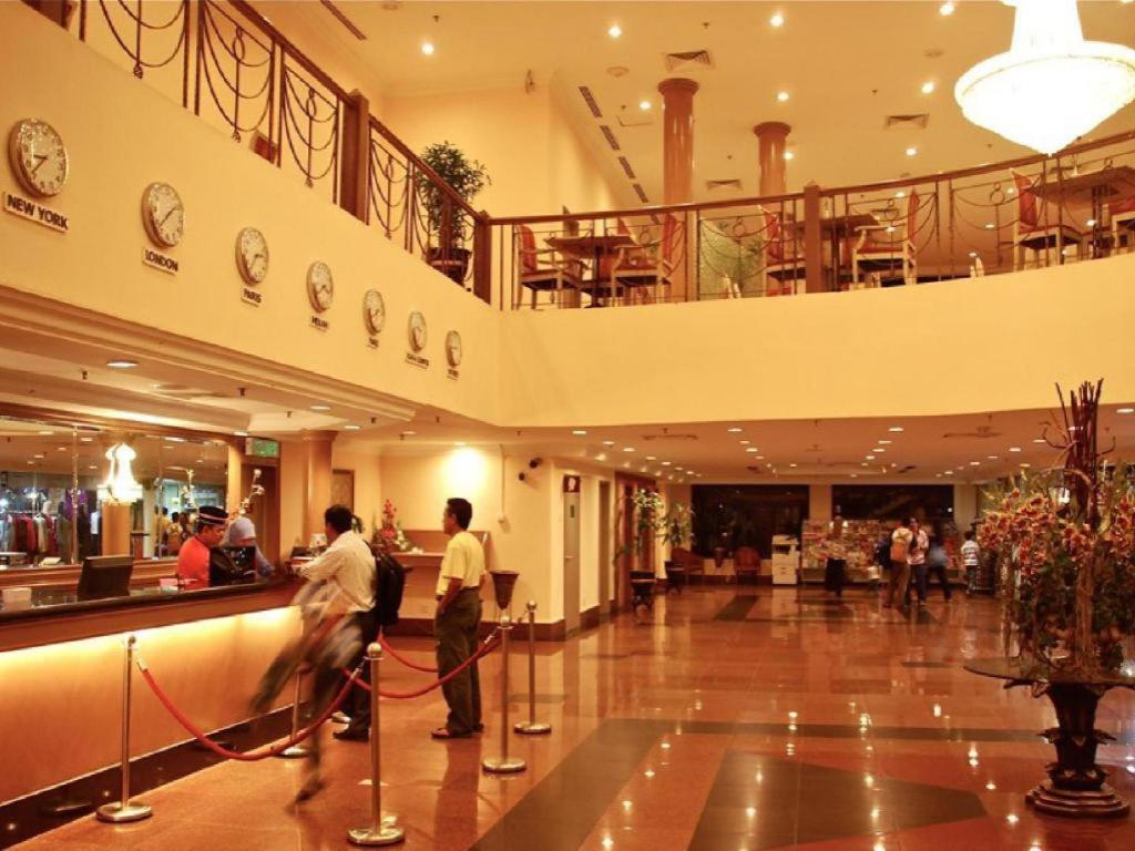 Kuala Lumpur International Hotel Exterior foto
